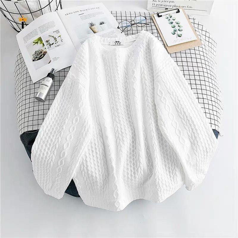 Women’s Cable Knit Sweater