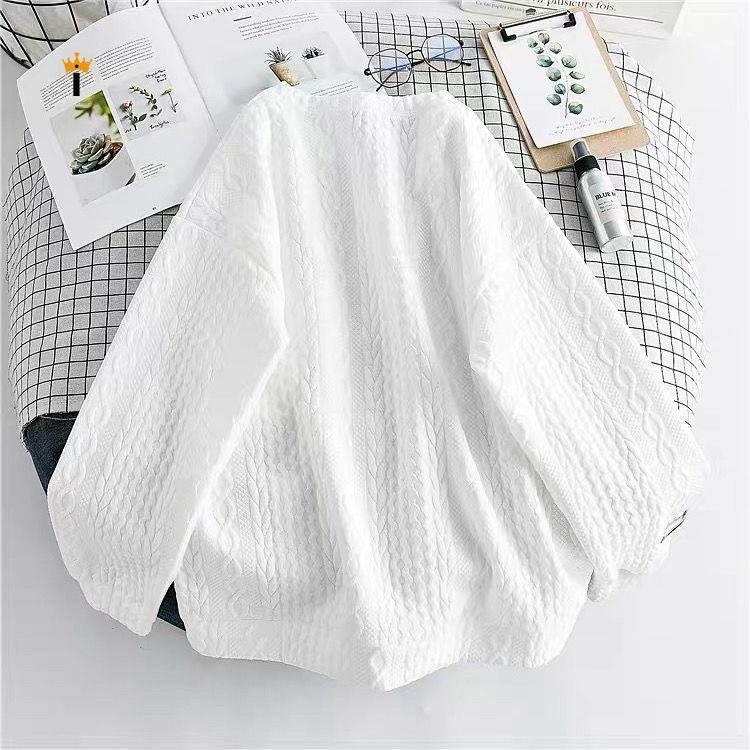Women’s Cable Knit Sweater